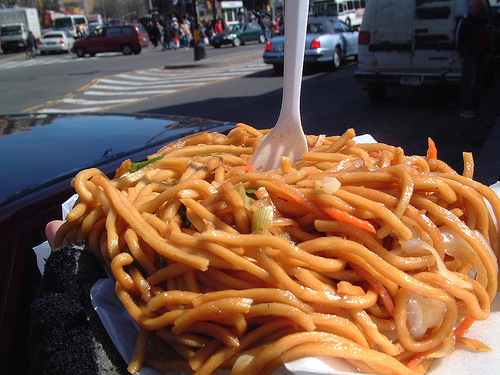 Chinese Lo Mein - Wikimedia Commons