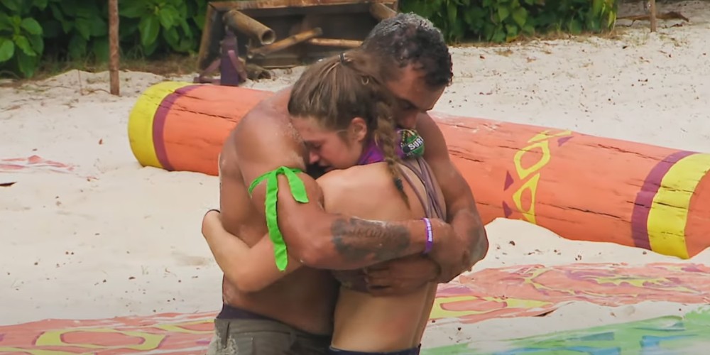 Eva and Joe emotional Survivor Moment