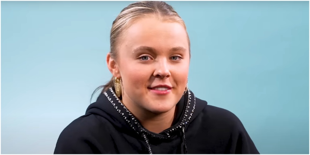 Why Are People Apologizing to JoJo Siwa on TikTok?